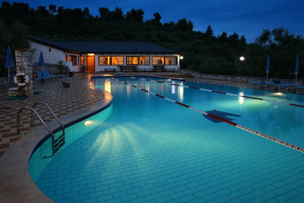 Agricostella Agriturismo ヴィエステ エクステリア 写真