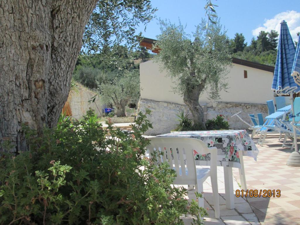 Agricostella Agriturismo ヴィエステ エクステリア 写真