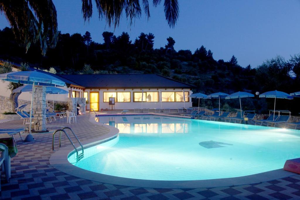 Agricostella Agriturismo ヴィエステ エクステリア 写真