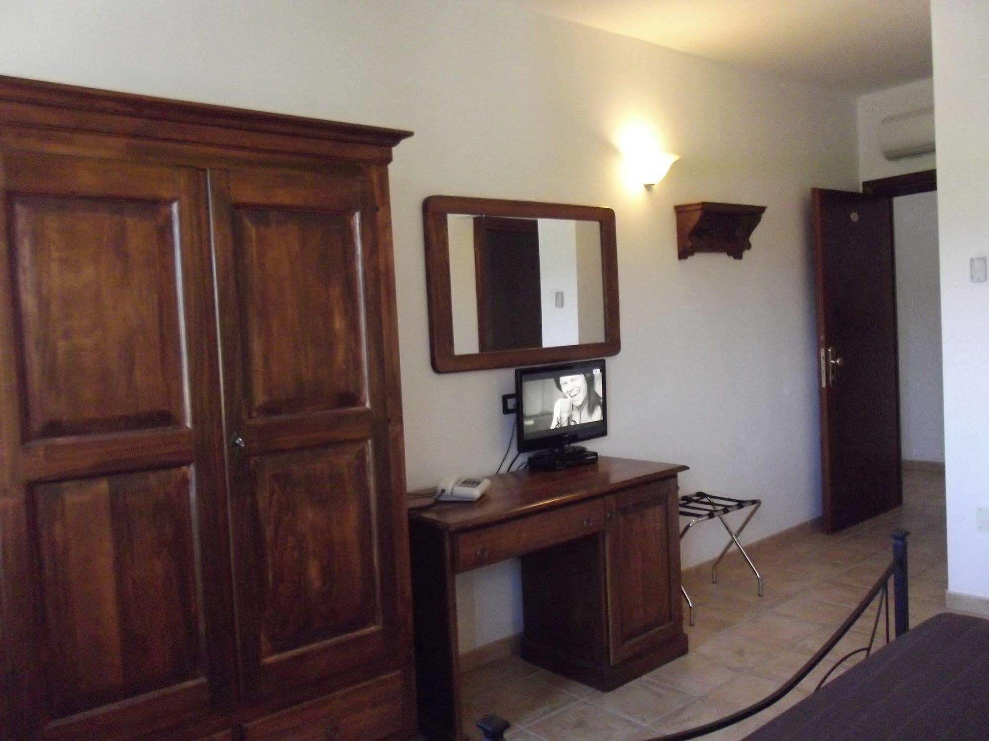 Agricostella Agriturismo ヴィエステ エクステリア 写真
